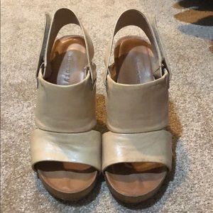 Theory Tan Leather Heels Size 6.5 6 1/2